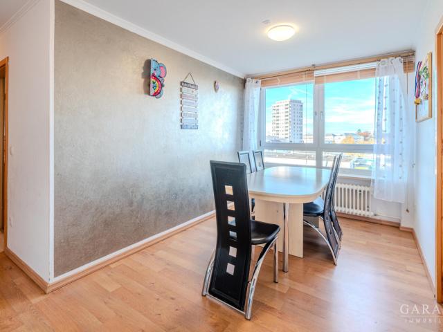 Großzügige 3 1/2 Zimmer Wohnung mit hellem Balkon in Haar