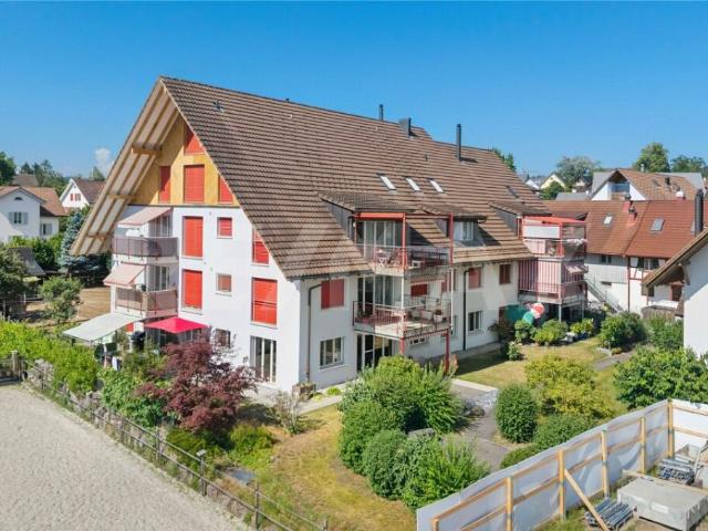 Grosszügige 3½  4½ Zimmer Wohnung im Erdgeschoss mit Ausbaupotenzial