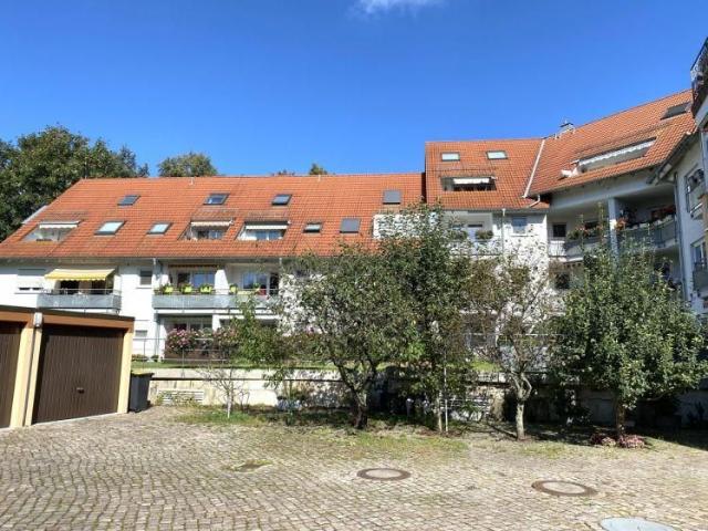 Großzügige 3,5 Zimmer Maisonettewohnung mit Loggia, TG Stpl. und 2 Stpl. in Zwickau!