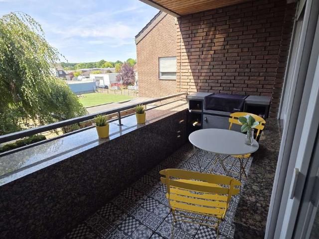 Großzügige 3,5 Zimmer Maisonette mit Balkon und ca. 50 m² zusätzlicher Nutzfläche