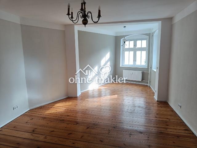 Großzügige 3,5 Zimmer Altbauwohnung im Stephanskiez – Provisionsfrei und bezugsfrei!