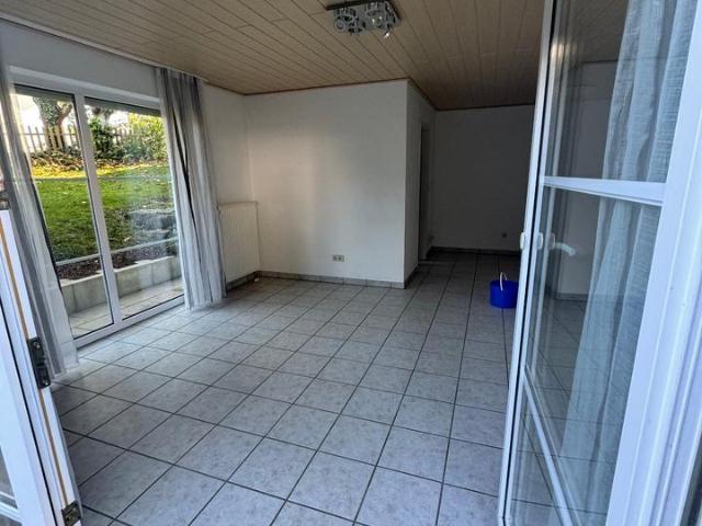 Großzügige 3,5 Zimmer Erdgeschosswohnung mit Terrasse