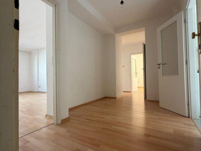 Großzügige 3,5 Zimmer Wohnung in Wien Währing