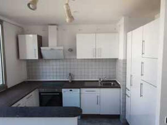Großzügige 3,5 Zimmer Wohnung mit großem Balkon und Gemeinschaftspool in Schwabing