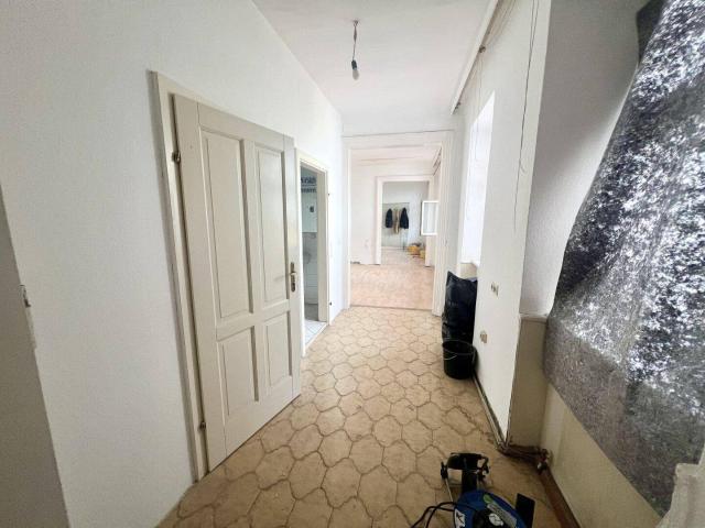 Großzügige 3,5 Zimmer Wohnung mit 107 m² in attraktiver Lage mit Terrasseneinbau Möglichkeit