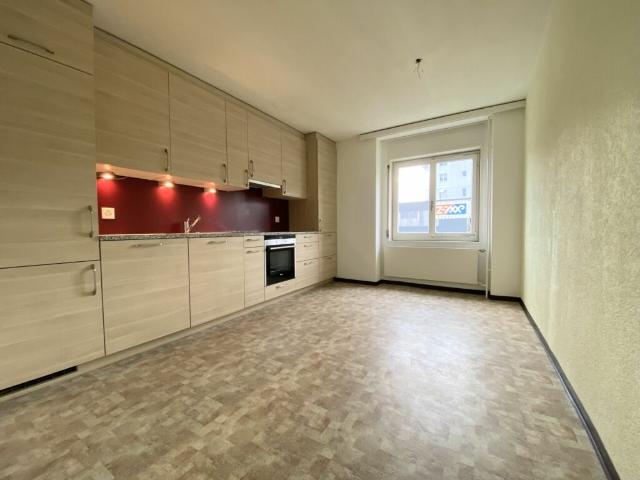 Grosszügige 3.5 Zimmerwohnung im Hochparterre