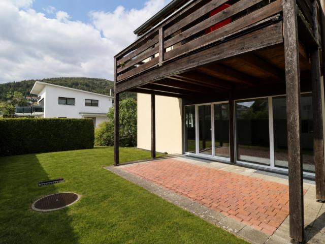 Grosszügige 3.5 Zimmerwohnung mit Gartensitzplatz in Oberbuchsiten