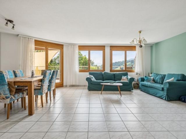 Grosszügige Terrassenwohnung mit beeindruckender Aussicht