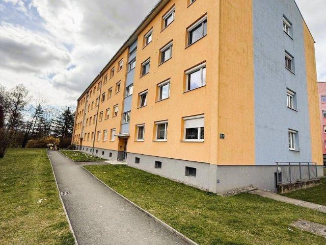 Großzügige und gepflegte 4 Zimmer Wohnung mit Loggia in Hartberg