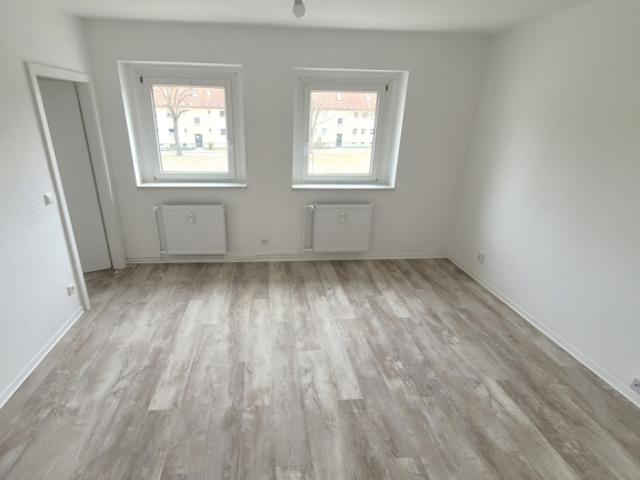 Großzügige und helle 3 Raum Wohnung in Fürstenwalde Süd zu vermieten