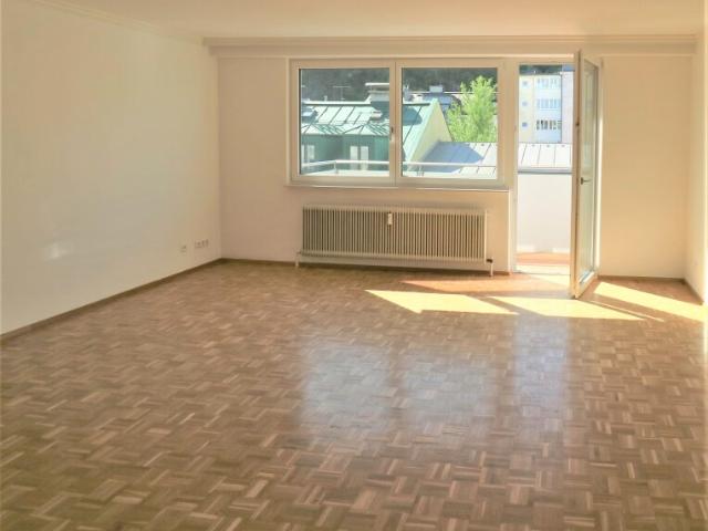 Großzügige und helle 4 Zimmer Wohnung im Andräviertel