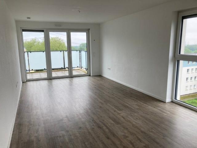Großzügige und helle 4 Raum Wohnung
