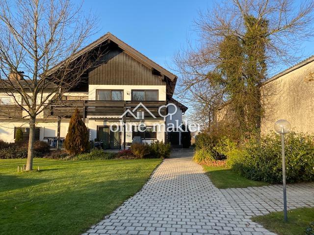 Großzügige und helle Galeriewohnung in grüner Lage