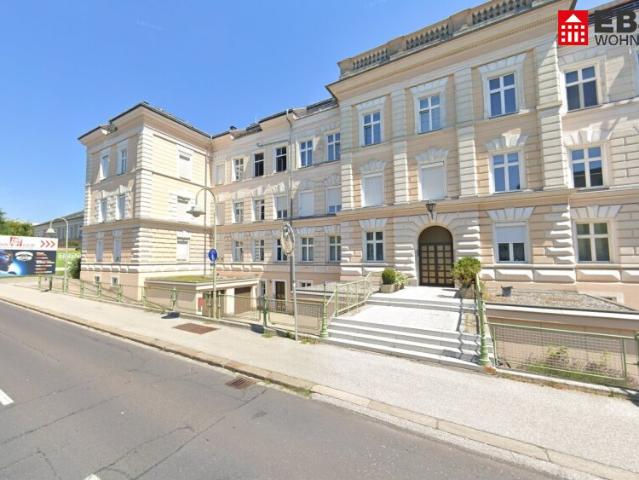 Großzügige und leistbare 3 Zimmer Wohnung mit Parkplatz in angenehmer Wohnlage in Wels Teilsanierung !