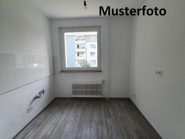 Großzügige und renovierte 3 Zimmer Wohnung im Weitmar Mark