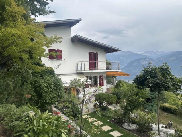 Großzügige Villa auf einem Grundstück von 10.000 m² in Chermignon d'en Bas