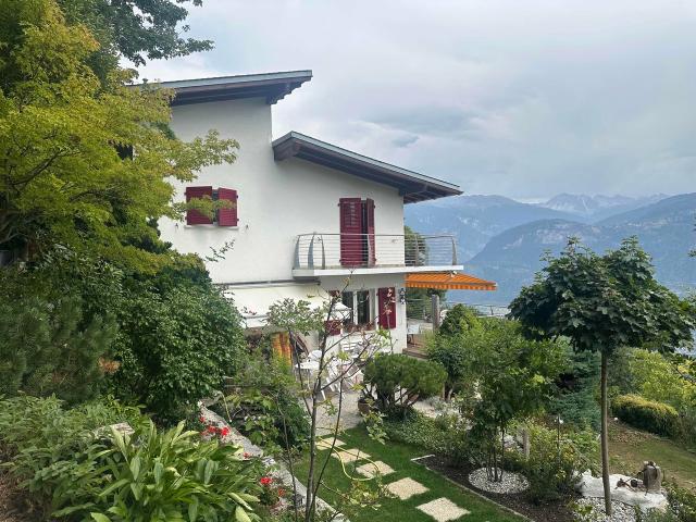 Großzügige Villa auf einem Grundstück von 10.000 m² in Chermignon d'en Bas