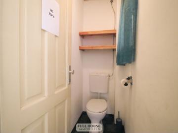 Großzügige, vollmöblierte 4 Zimmer Wohnung mit separatem WC im Gang exklusiv zugeordnet