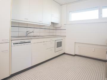 Grosszügige Wohnung mit Aussicht im Mischeli Quartier