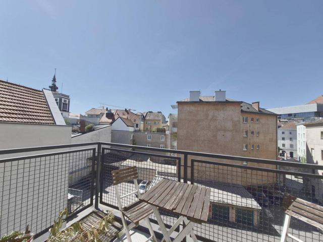 Großzügige Wohnung mit Balkon am Linzer Hauptplatz