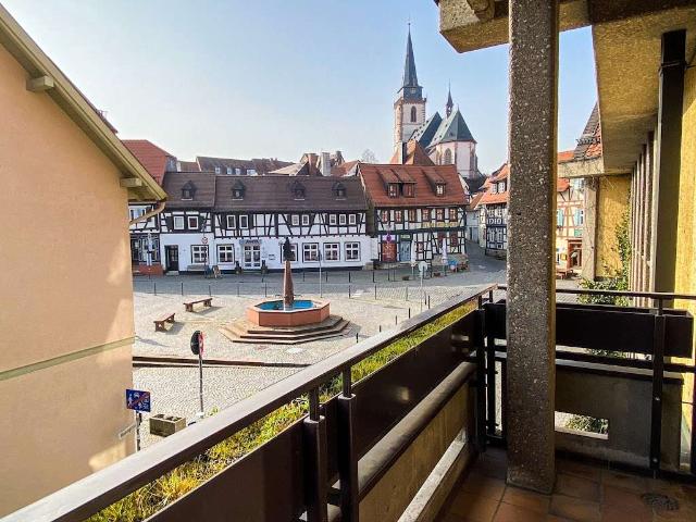 Großzügige Wohnung mit Balkon und Blick auf die Altstadt