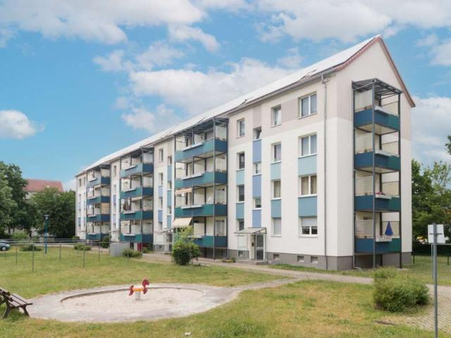 Großzügige Wohnung mit besonderem Zuschnitt und Balkon