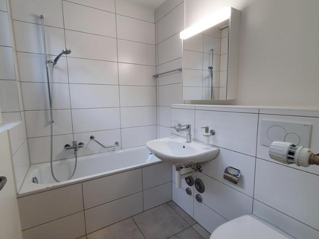 Grosszügige Wohnung mit Blick auf den Rhein