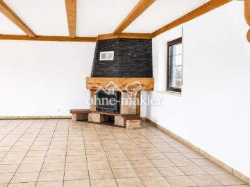 Großzügige Wohnung mit eigenem Eingang, Kamin & Balkon in Bottrop