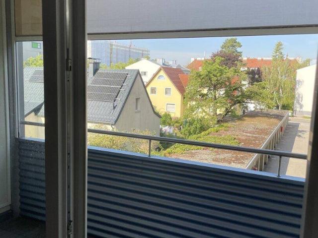 Großzügige Wohnung mit Loggia