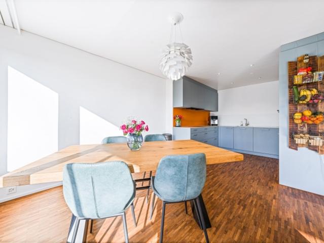 Grosszügige Wohnung mit modernem Ausbau