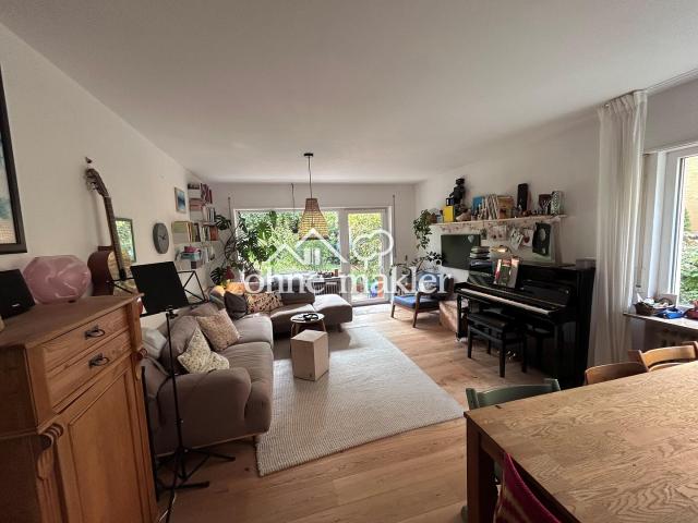 Großzügige Wohnung mit Südterrasse und Gartenmitbenutzung in ruhiger und bevorzugter Lage