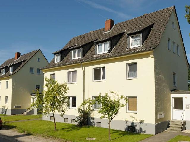 Großzügige Wohnung im Erdgeschoss mit Tageslichtbad!