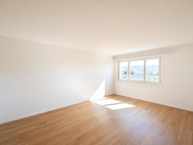 Grosszügige Wohnung im Grünen