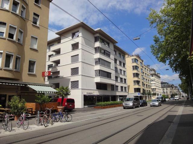 Grosszügige Wohnung im Herzen von Zürich Seefeld!
