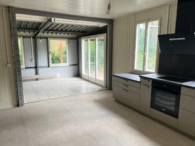 Grosszügige Wohnung in naturnaher Lage mit Wintergarten und Sitzplatz