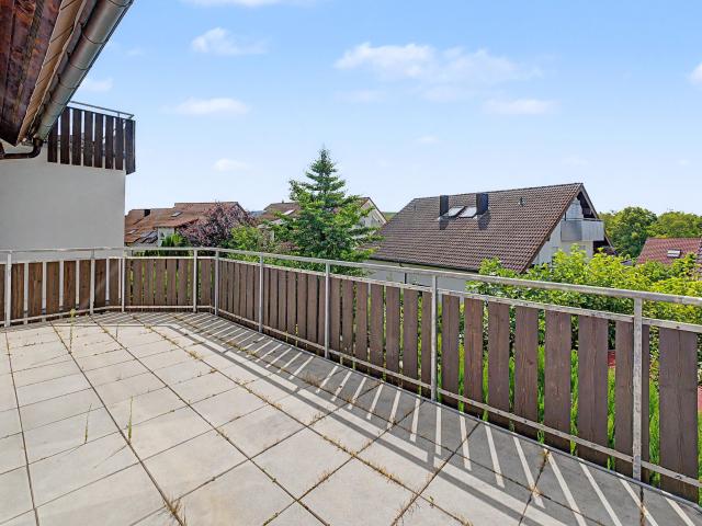 Großzügige Wohnung in Abstatt Terrasse, Balkon & Potenzial