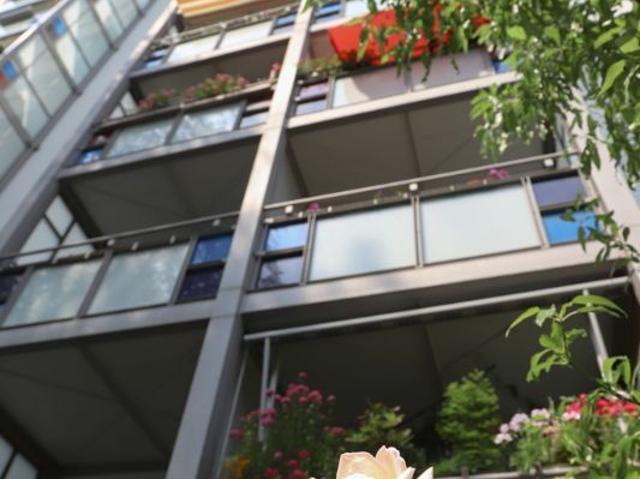 Großzügige Wohnung in bester Lage mit großem Balkon Erstbezug nach Sanierung zum 01.11