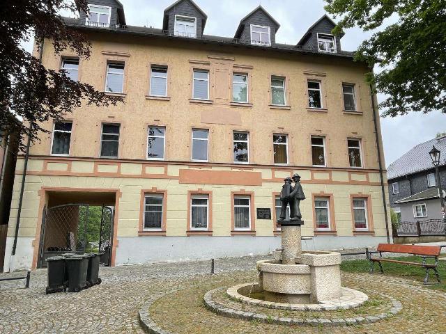 Großzügige Wohnung in schöner Wohngegend A1125