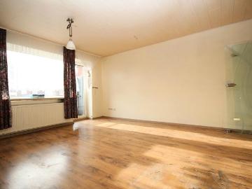 Großzügige Wohnung in zentraler Lage umgeben von Grün!