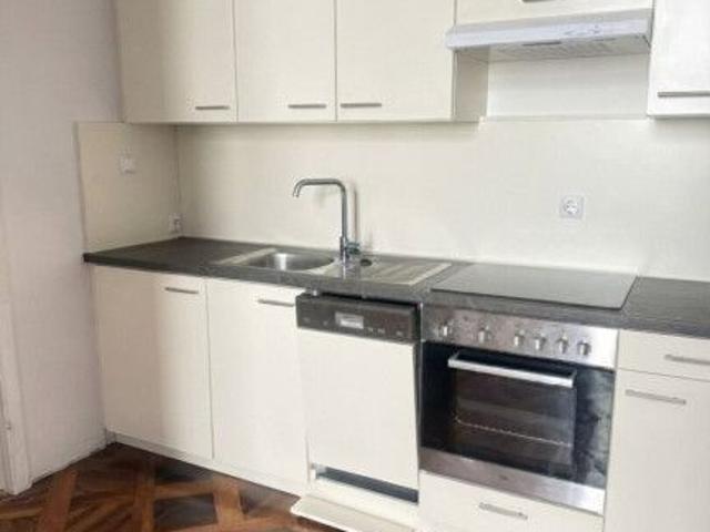 Großzügige, wunderschöne 3 Zimmer Wohnung im Bezirk Geidorf !