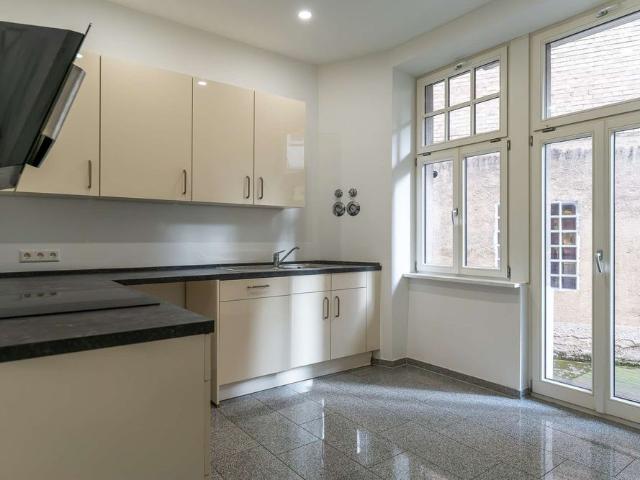 Großzügige Zwei Zimmer Wohnung mit Terrasse in Stuttgart Ost