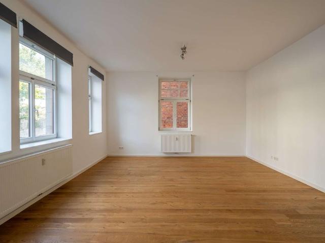Großzügige Zwei Zimmer Wohnung mit Terrasse in Stuttgart Ost
