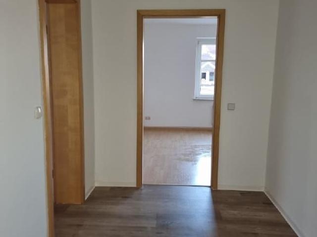 Großzügige Zweiraumwohnung in schöner Wohnlage!