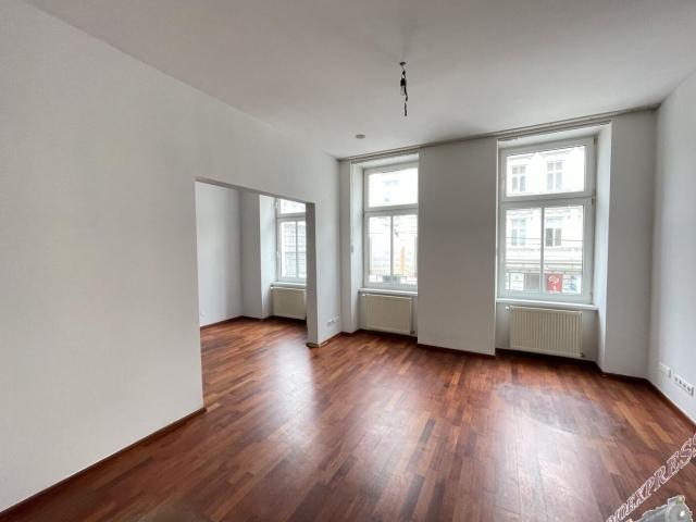 Grosszügige Altbauwohnung mit Ca. 100 m² 3 Zimmer, 1. Liftstock