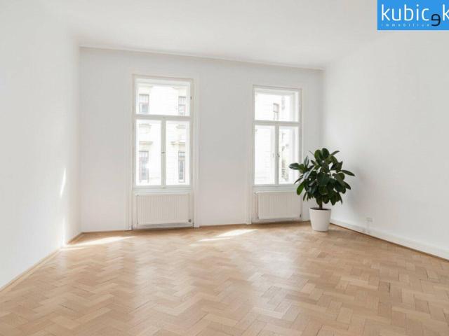 Großzügige Altbauwohnung in erstklassiger Lage