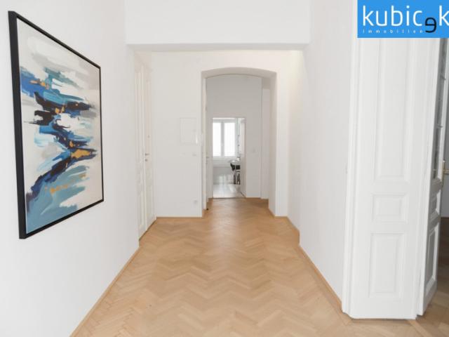 Großzügige Altbauwohnung in erstklassiger Lage