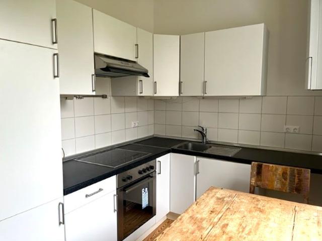 Großzügige Altbau Wohnung