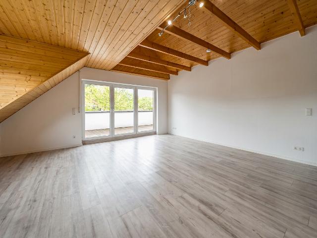 Großzügige Dachgeschosswohnung vor den Toren Oldenburgs