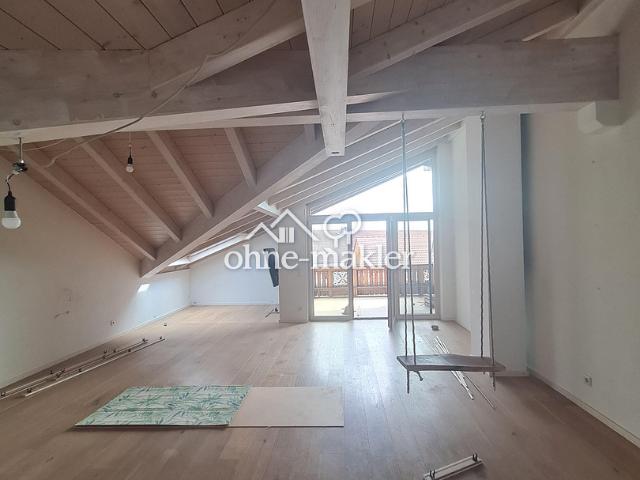 Großzügige Dachgeschosswohnung