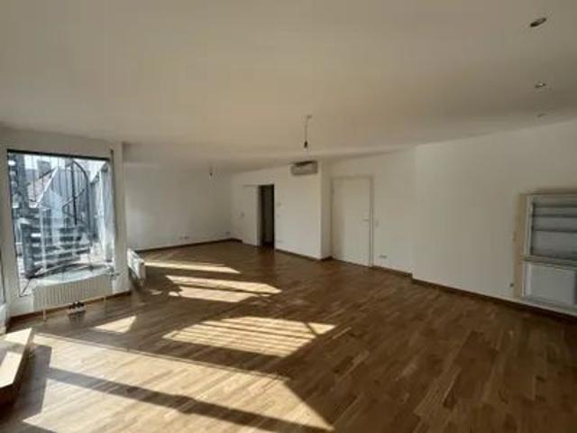 Großzügige Dachterrasse in zentraler Lage